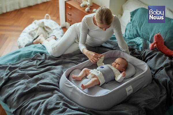 영유아의 올바른 수면 습관 형성을 돕는 신생아 침대와 에그필로우를 출시한 엘라바. ⓒ엘라바
