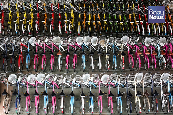 15일 오전 서울 뚝섬한강공원 자전거대여점에 대부분의 자전거가 거치되어 있다. 최대성 기자 ⓒ베이비뉴스