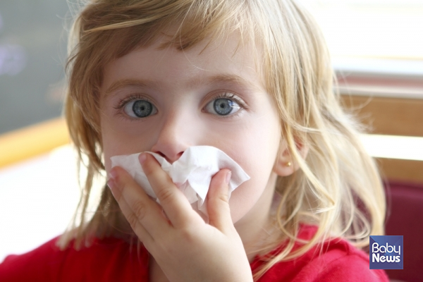 초등 저학년 아동에게 가장 흔한 알레르기 질환은 비염이었다. ⓒ베이비뉴스