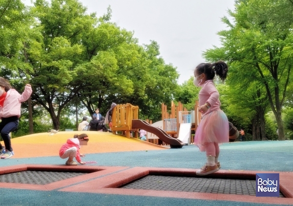 성동구 달맞이 공원 내 어린이 놀이터. ⓒ성동구