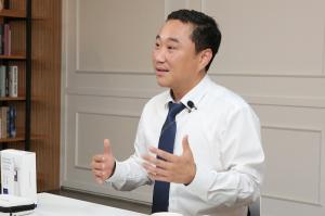 "체온계도 이제 AI 시대... 아이 열 나는 이유까지 알려줍니다"