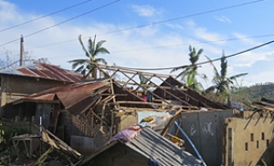 필리핀 태풍 피해지역 아이들 도와주세요
